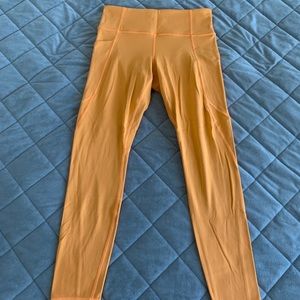 Athleta Salutation Stash Pocket Tight